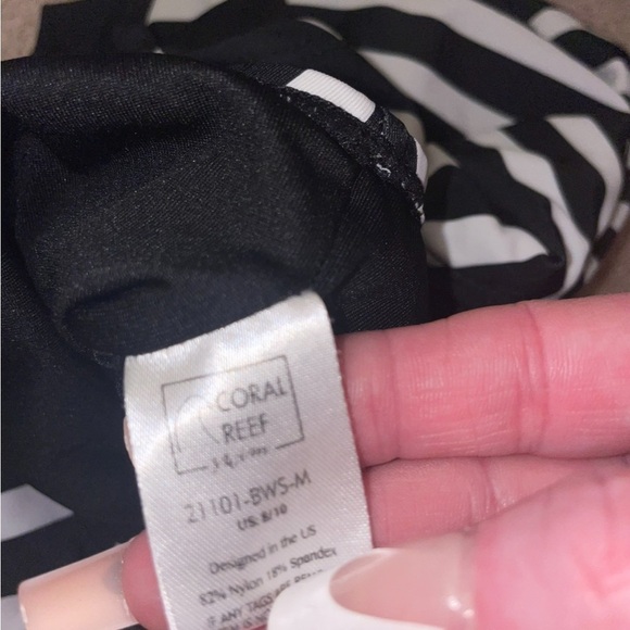 - coral Reef  Women's Striped tankini top  Black/white  Size M High Support - Picture 7 of 7